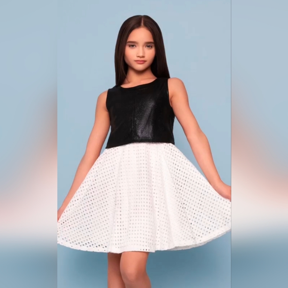 MIA NEW YORK Black and White Sleeveless Dress